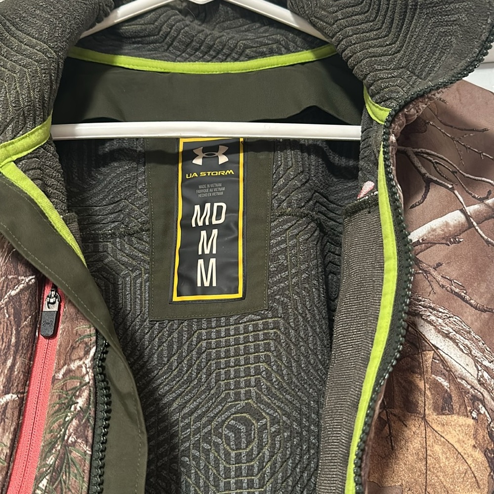 Women's Under Armor Storm Jacket, Size Medium - image 4